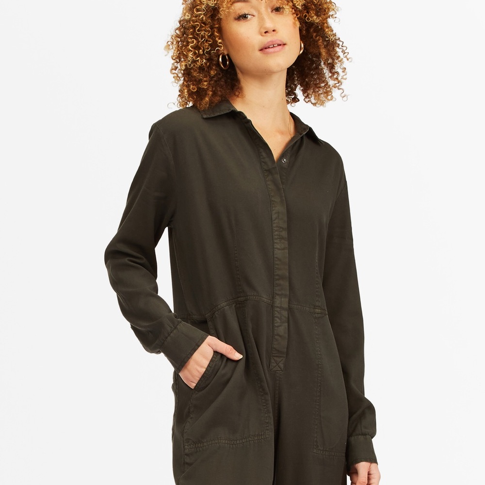 NWT Billabong Flowy Cotton-Viscose Twill Jumpsuit Soft Black